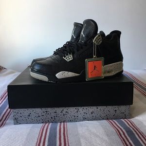Men’s Size 11 “Oreo” Jordan 4s